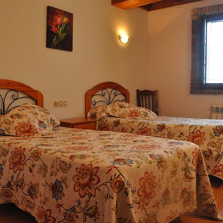 Hotel Restaurante La Parra La Franca Bagian luar foto