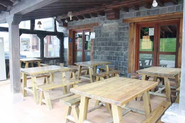 Hotel Restaurante La Parra La Franca Bagian luar foto