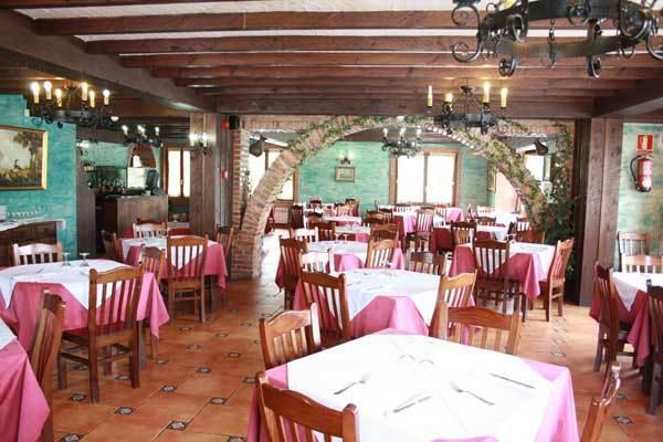 Hotel Restaurante La Parra La Franca Bagian luar foto